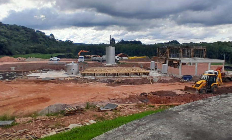 Sanepar leva investimentos robustos aos sistemas de abastecimento e de esgotamento sanitário na cidade