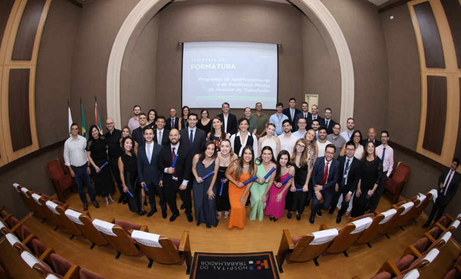 Hospital do Trabalhador forma novos especialistas e reforça assistência à população