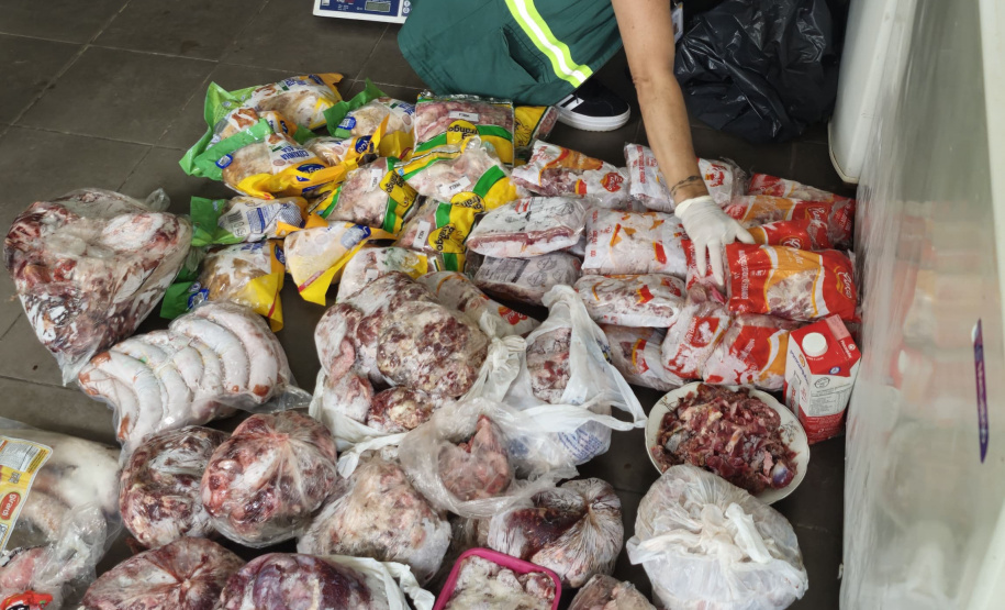 PCPR e Vigilância Sanitária apreendem 161 quilos de carne e prendem responsável em Pontal do Paraná