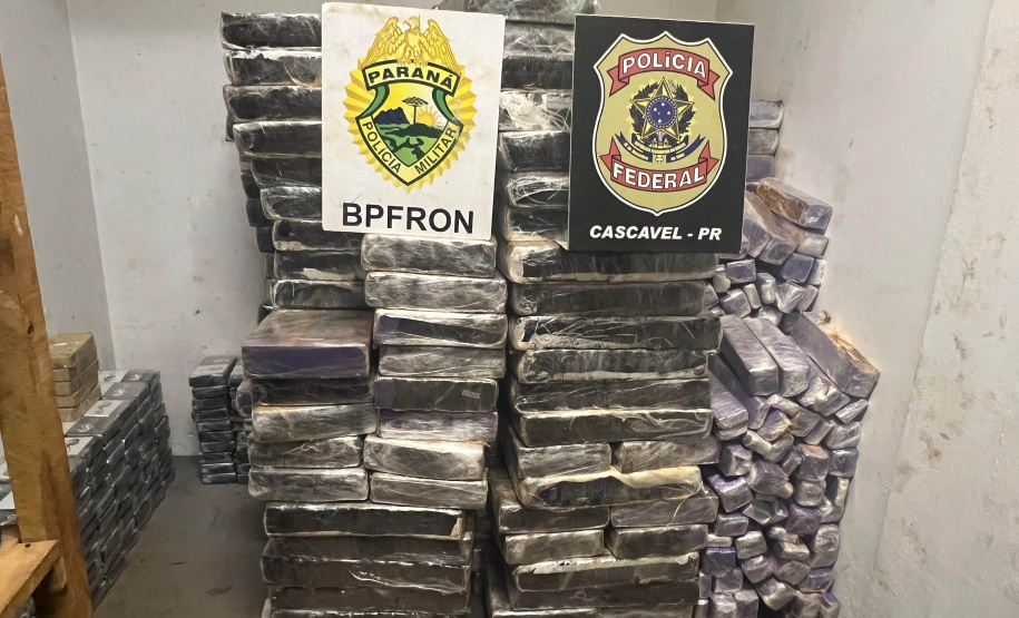 BPFRON e PF apreendem carreta carregada com quase 2,5 toneladas de substância análoga a maconha