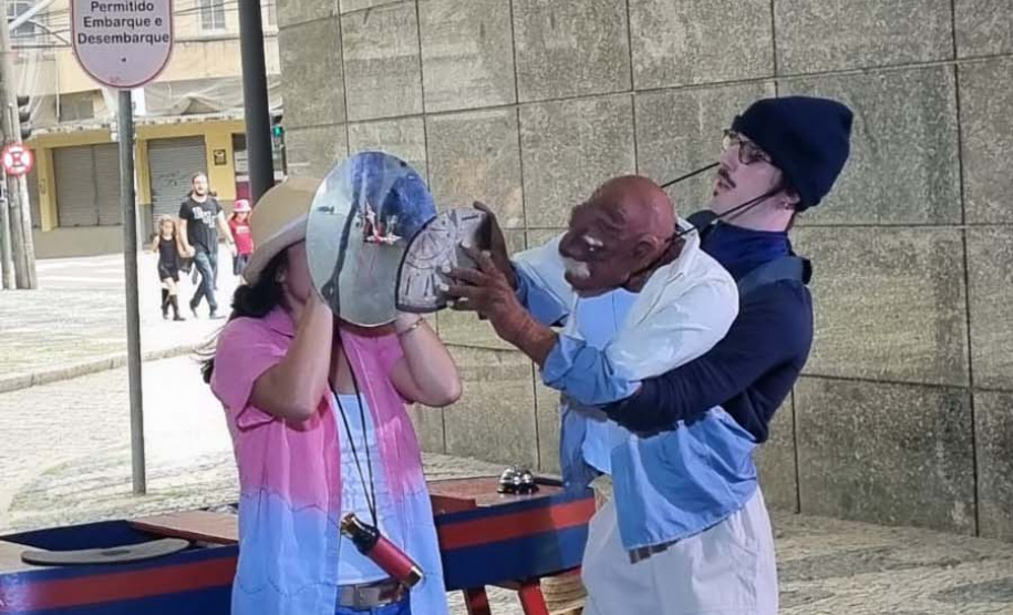 Festival de Bonecos encerra com quase 3 mil espectadores e auditórios lotados