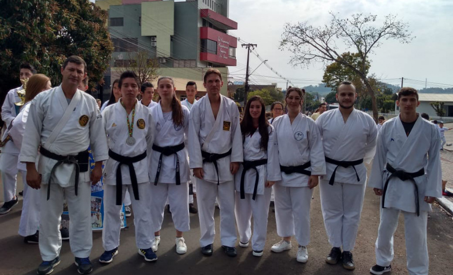 Nota Paraná entrega prêmio de R$ 5.000 para entidades de 24 cidades