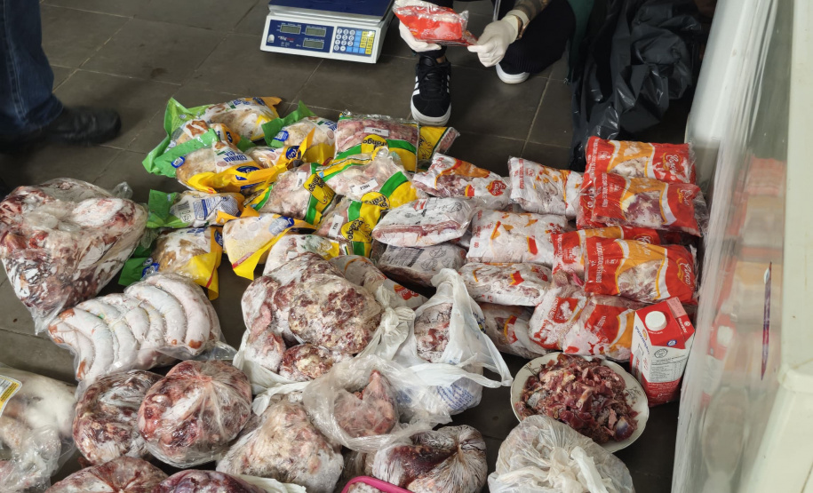 PCPR e Vigilância Sanitária apreendem 161 quilos de carne e prendem responsável em Pontal do Paraná