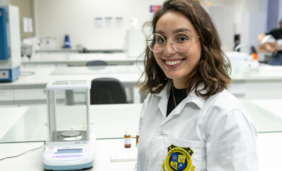 POLÍCIA CIENTÍFICA - COCAÍNA ROSA