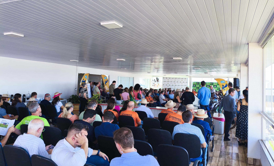 Jornada Regiões Turísticas apresenta o potencial do setor e capacita 150 pessoas sobre o turismo do Paraná