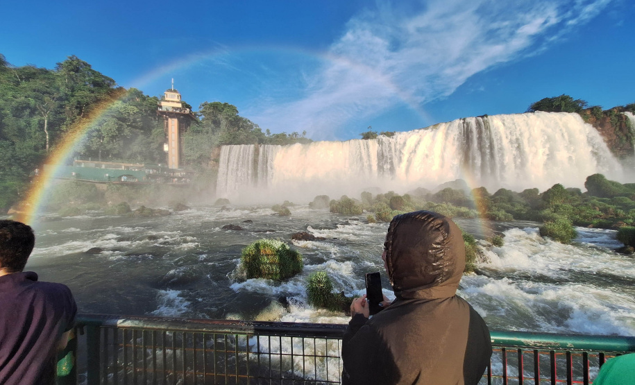 Cataratas, Linha Turismo e Litoral: turistas movimentam diferentes regiões do Paraná em janeiro