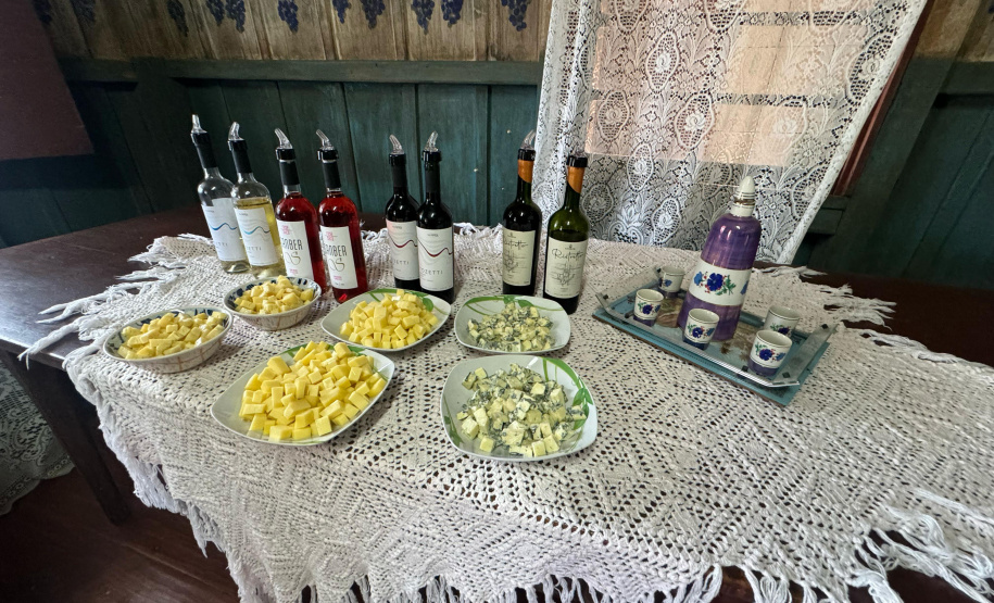 SETU CAMINHO DO VINHO BITURUNA