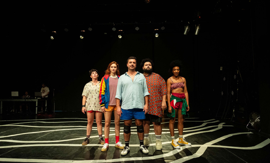 Espetáculo 'Deriva' celebra os 18 anos da Súbita Companhia