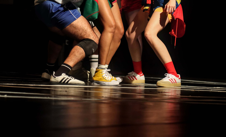 Espetáculo 'Deriva' celebra os 18 anos da Súbita Companhia