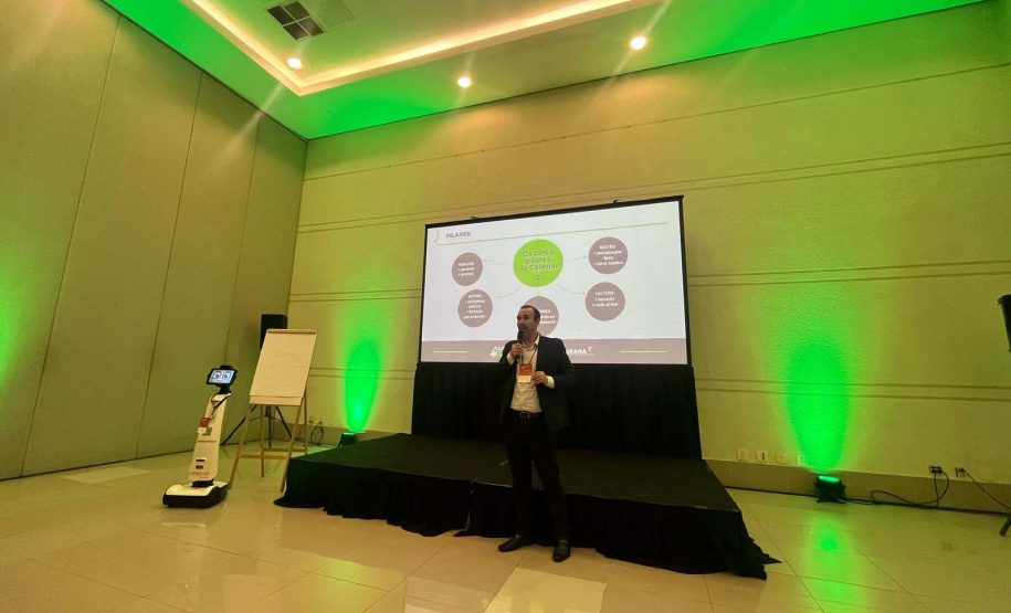 IA generativa e biometria: Celepar apresenta novas tecnologias da gestão pública no Paraná Mais Cidades