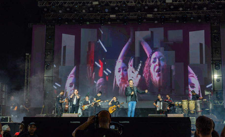 SHOW JOÃO NETO E FREDERICO