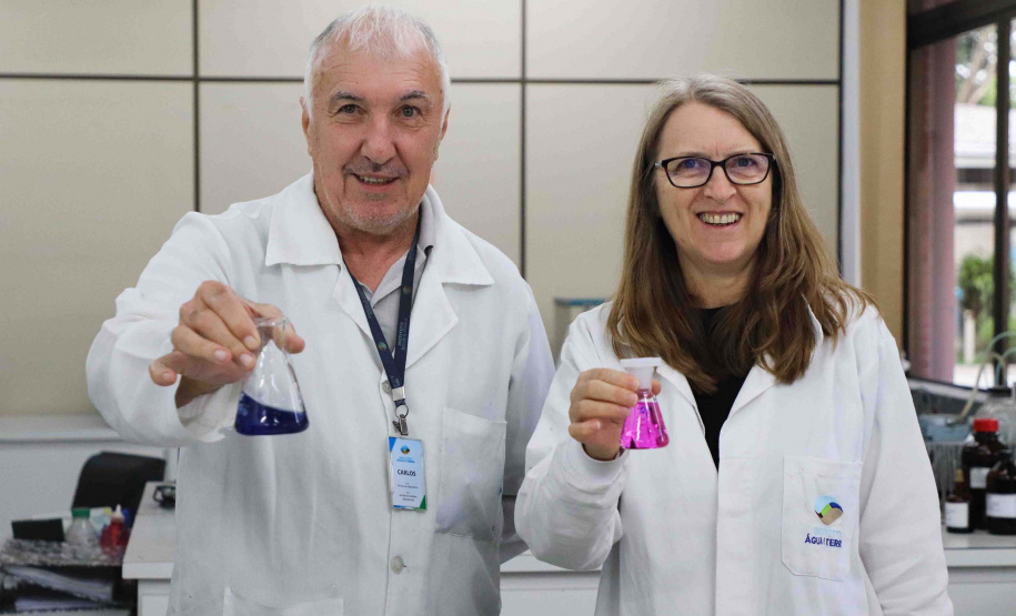 Composto por três laboratórios, a estrutura do IAT faz análises regulares de amostras de água, solo, sedimentos e peixes para a identificação de contaminantes e poluentes