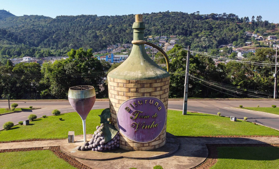 SETU CAMINHO DO VINHO BITURUNA