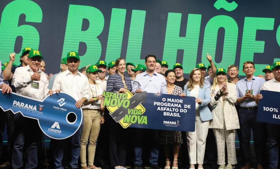 Governador lança novas fases do Asfalto Novo, Vida Nova para cidades de até 50 mil habitantes