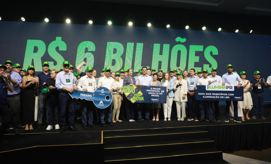 Ilumina Paraná vai levar luz de LED para 100% dos municípios do Estado