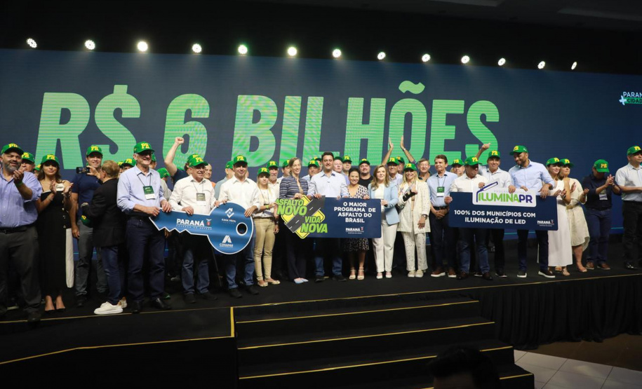 Ilumina Paraná vai levar luz de LED para 100% dos municípios do Estado