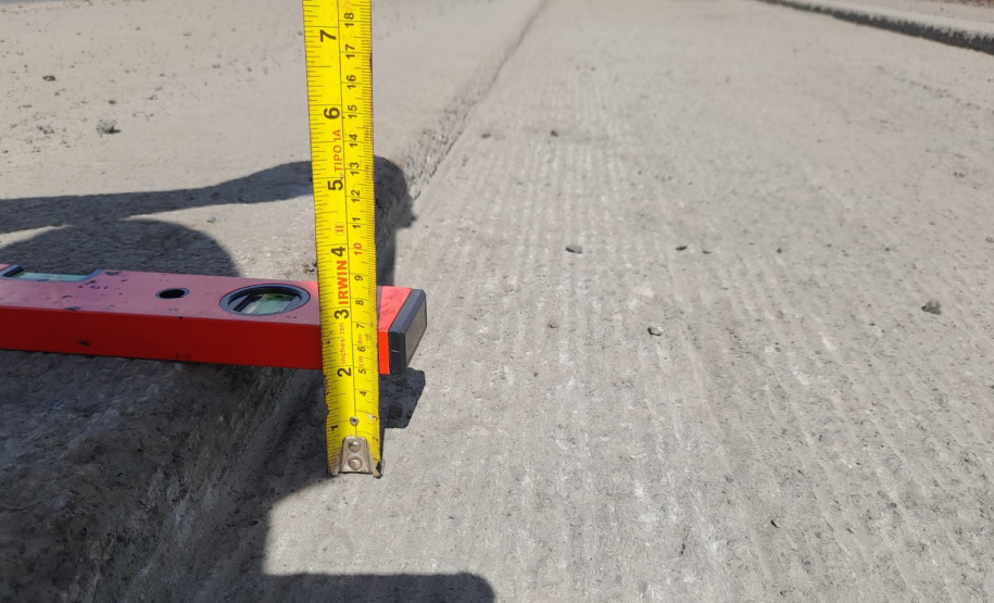 DER MATERIAL FRESADO