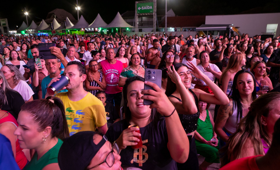 Pontal do Paraná, 21 de fevereiro de 2025 - Show de George Henrique e Rodrigo, no Centro de Eventos Marisol, dentro da programação do Verão Maior Paraná.