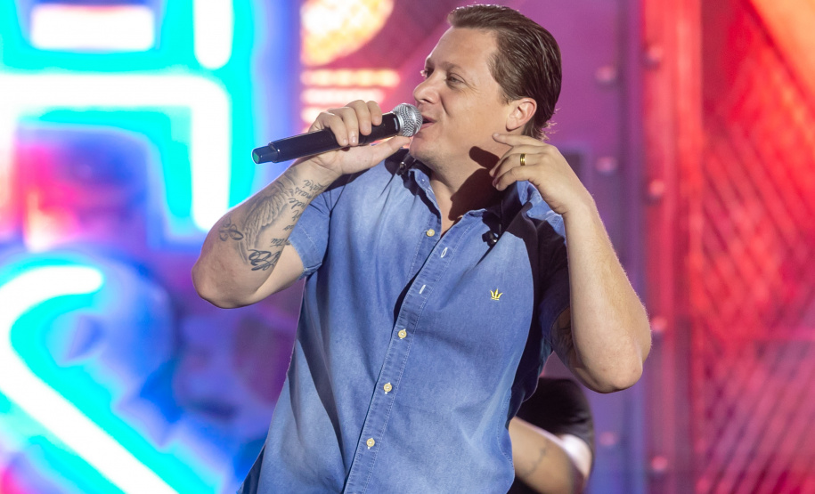 Pontal do Paraná, 21 de fevereiro de 2025 - Show de George Henrique e Rodrigo, no Centro de Eventos Marisol, dentro da programação do Verão Maior Paraná.