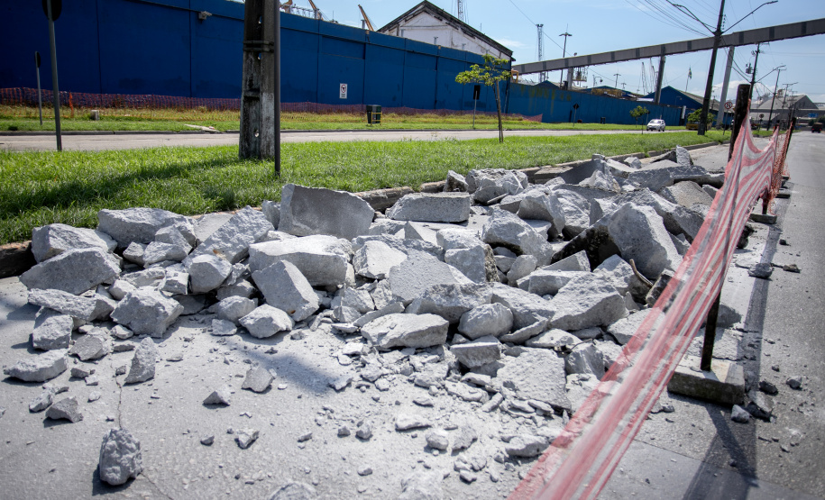 Portos do Paraná investe R$ 10 milhões em ruas de Paranaguá