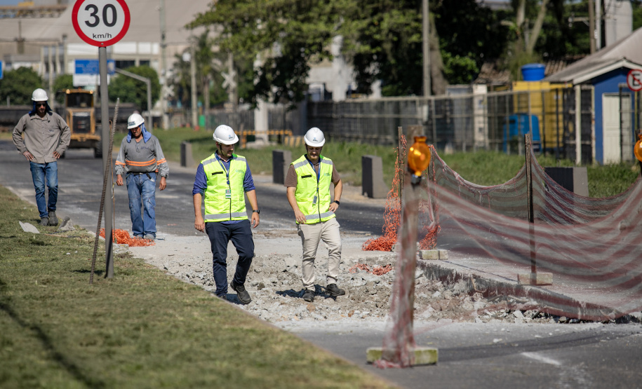 Portos do Paraná investe R$ 10 milhões em ruas de Paranaguá
