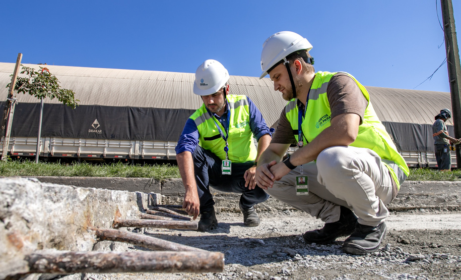Portos do Paraná investe R$ 10 milhões em ruas de Paranaguá