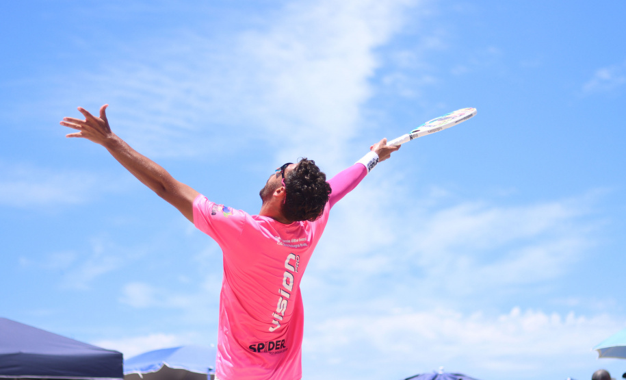 Circuito mundial de beach tennis chega a Caiobá nesta quarta-feira