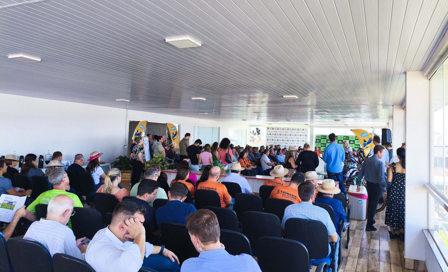 Jornadas Regiões Turísticas reuniu cerca de 100 pessoas no Show Rural, em Cascavel