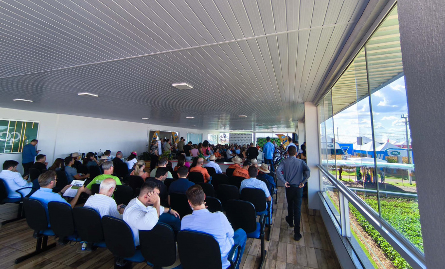 Jornadas Regiões Turísticas reuniu cerca de 100 pessoas no Show Rural, em Cascavel