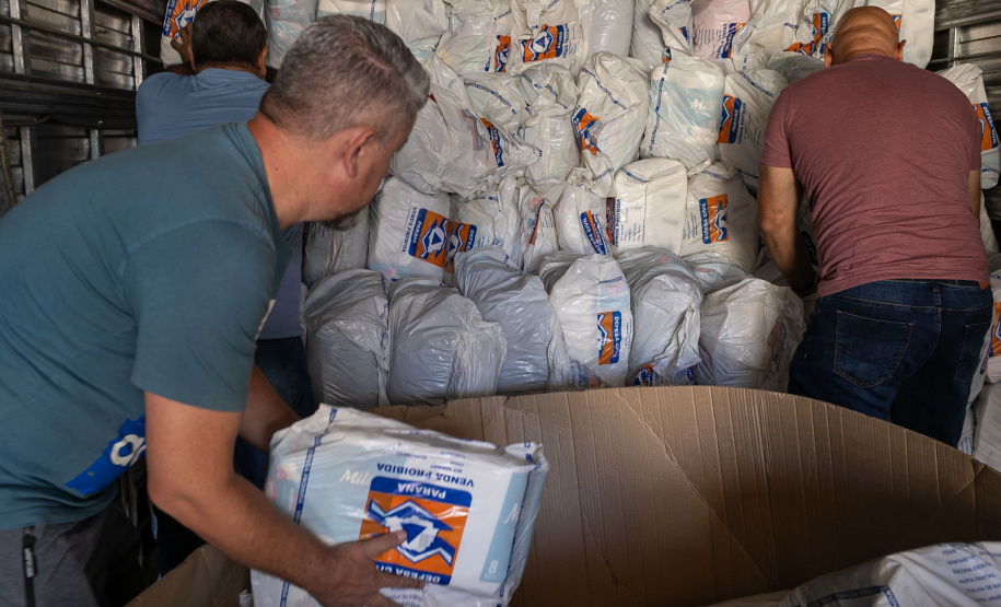 Curitiba, 09 de fevereiro de 2025 - O Governo do Paraná encaminha kits de limpeza e higiene para os munícipios de Morretes e Antonina, afetados pelas chuvas.