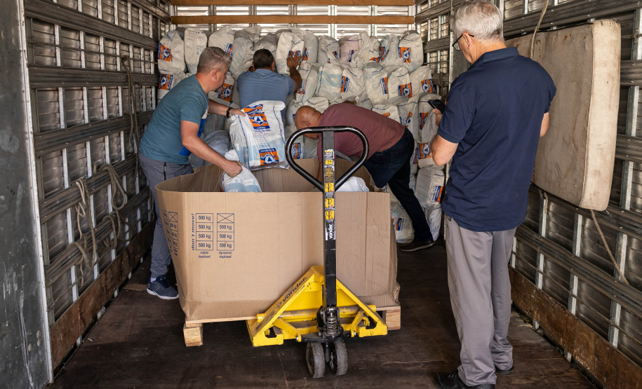 Curitiba, 09 de fevereiro de 2025 - O Governo do Paraná encaminha kits de limpeza e higiene para os munícipios de Morretes e Antonina, afetados pelas chuvas.