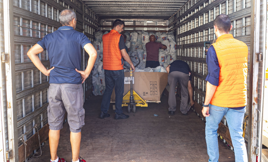 Curitiba, 09 de fevereiro de 2025 - O Governo do Paraná encaminha kits de limpeza e higiene para os munícipios de Morretes e Antonina, afetados pelas chuvas.