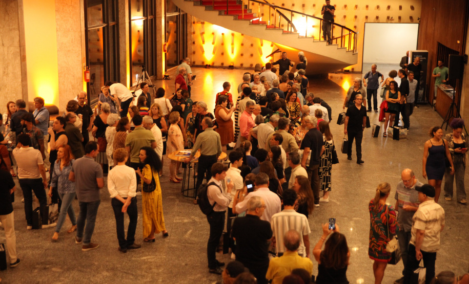 TEATRO GUAÍRA LANÇAMENTO LIVRO 140 ANOS
