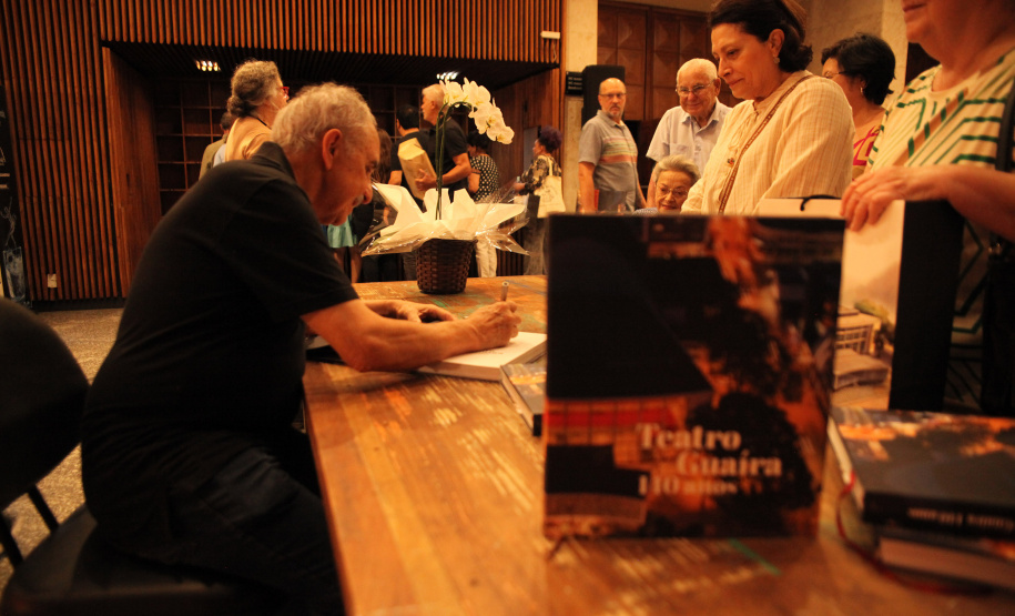 TEATRO GUAÍRA LANÇAMENTO LIVRO 140 ANOS