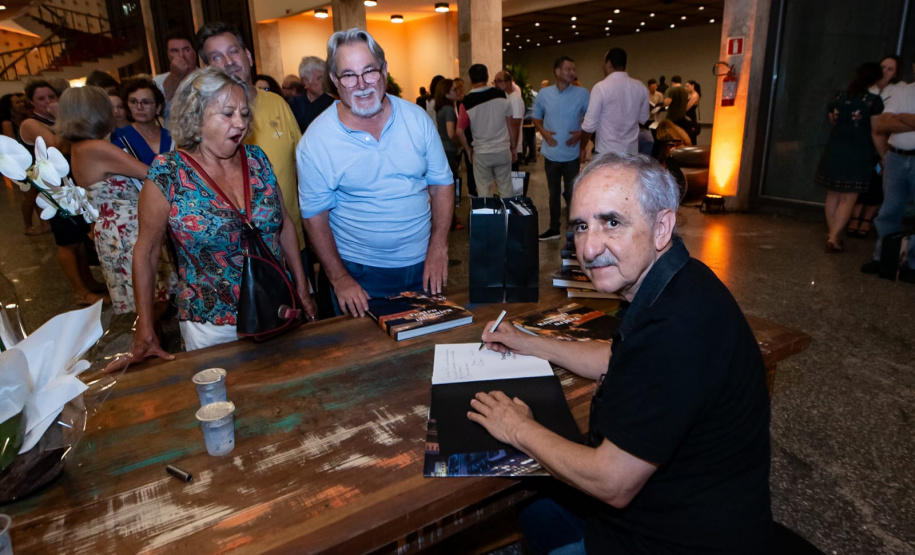 TEATRO GUAÍRA LANÇAMENTO LIVRO 140 ANOS