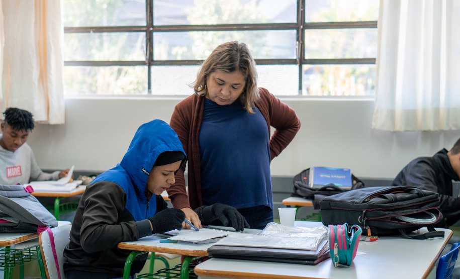 Prazo de inscrição do Programa Alfabetiza Paraná termina nesta quinta-feira (13)