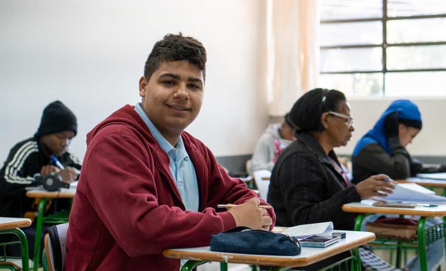 Prazo de inscrição do Programa Alfabetiza Paraná termina nesta quinta-feira (13)