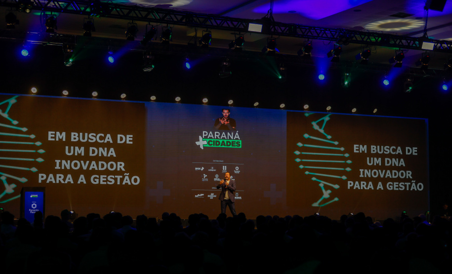 Palestra “DNA inovador para gestão” - Tadeu Barros