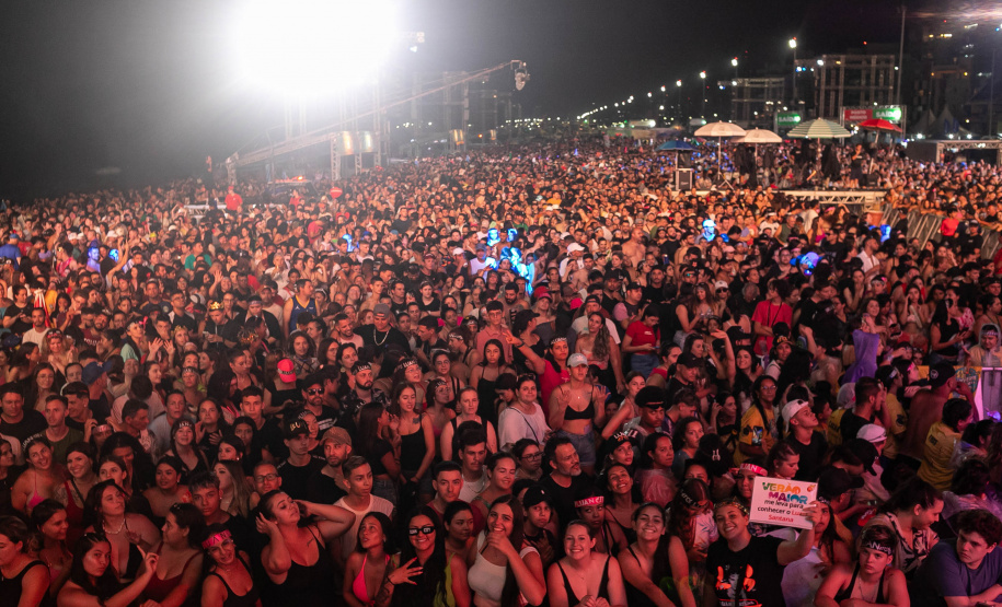 LUAN SANTANA LITORAL