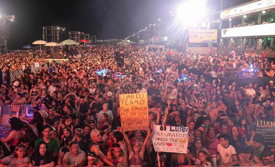 LUAN SANTANA LITORAL