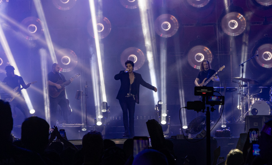 LUAN SANTANA LITORAL