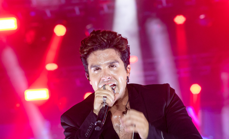 LUAN SANTANA LITORAL