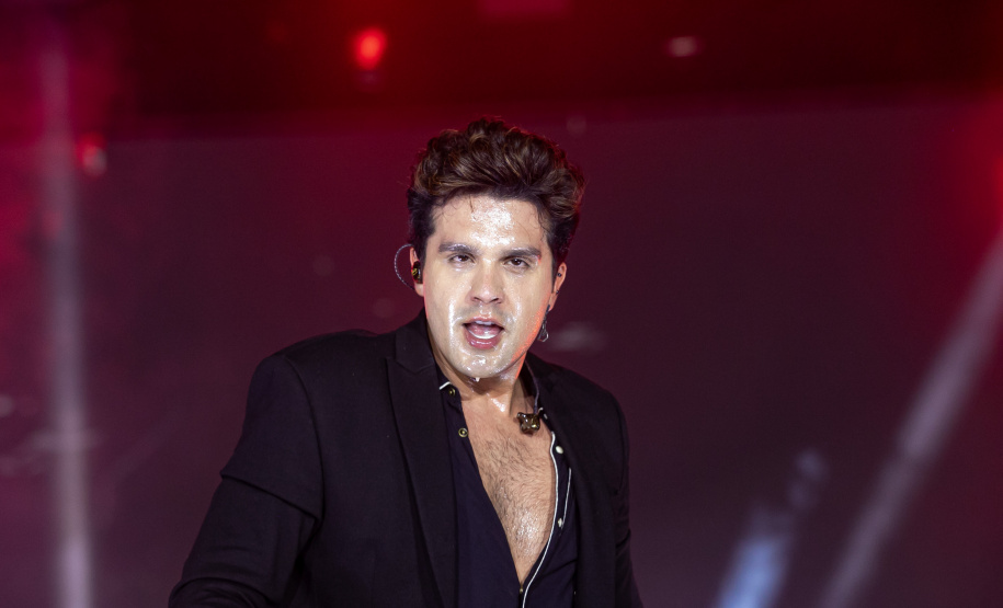 LUAN SANTANA LITORAL