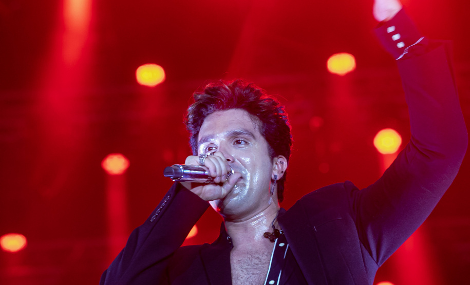 LUAN SANTANA LITORAL