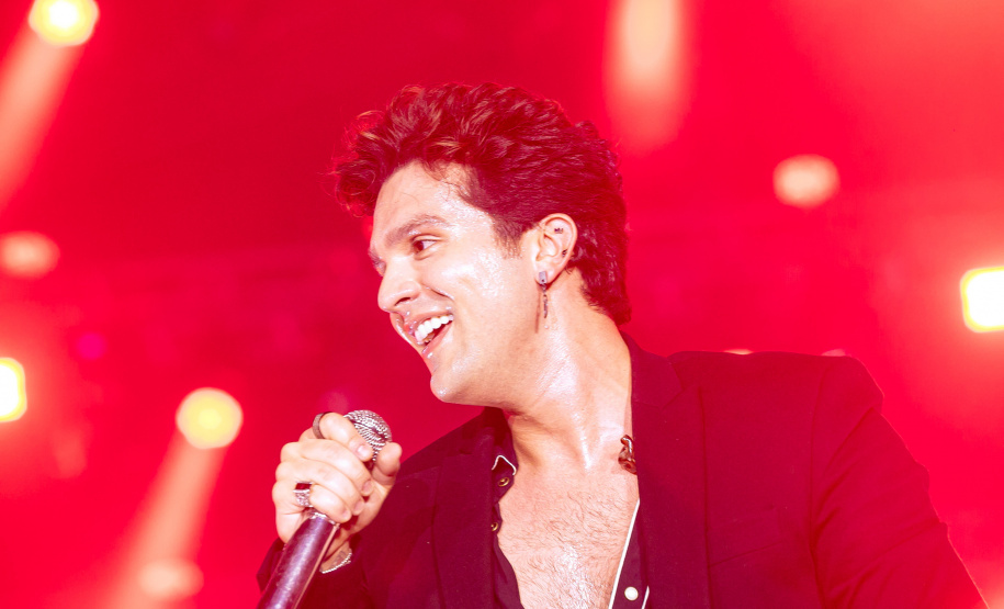 LUAN SANTANA LITORAL