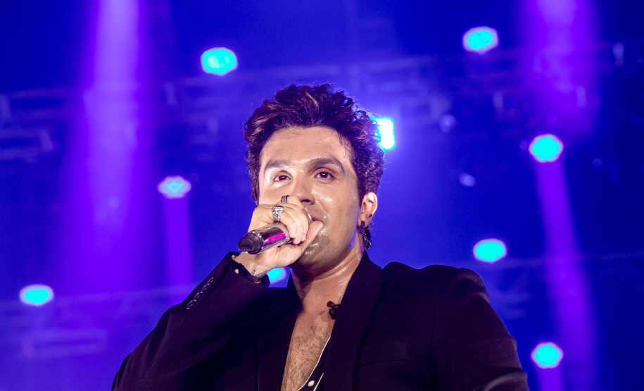 LUAN SANTANA LITORAL