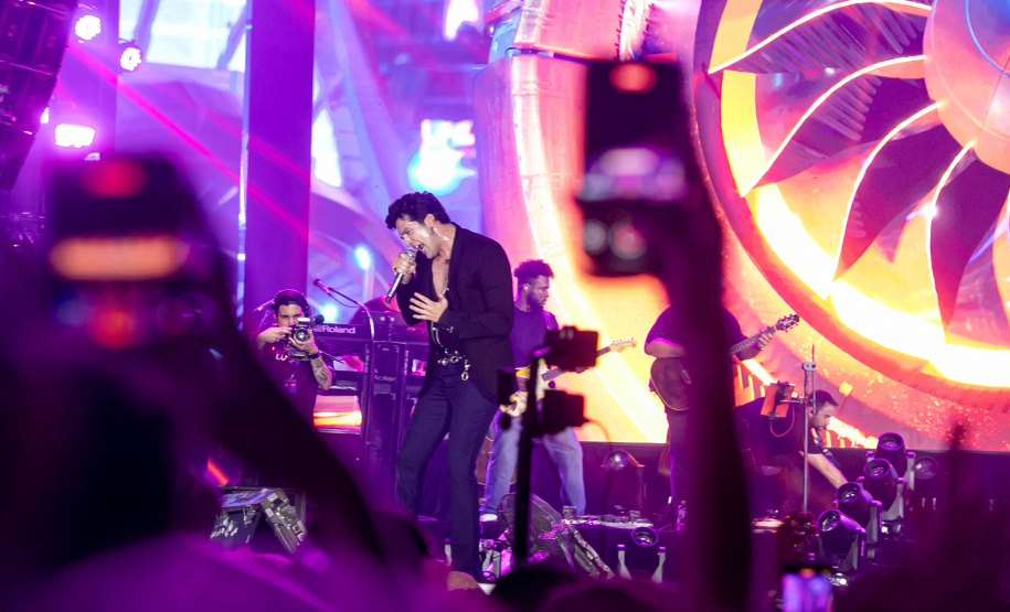 LUAN SANTANA LITORAL