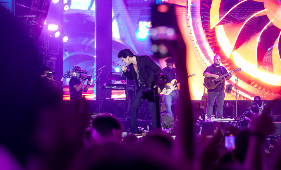 LUAN SANTANA LITORAL