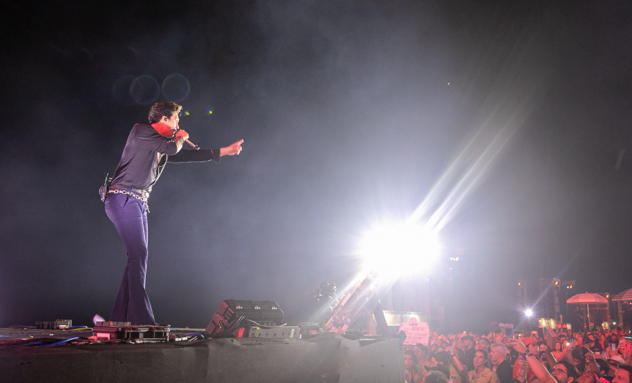 LUAN SANTANA LITORAL