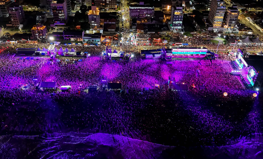 LUAN SANTANA LITORAL